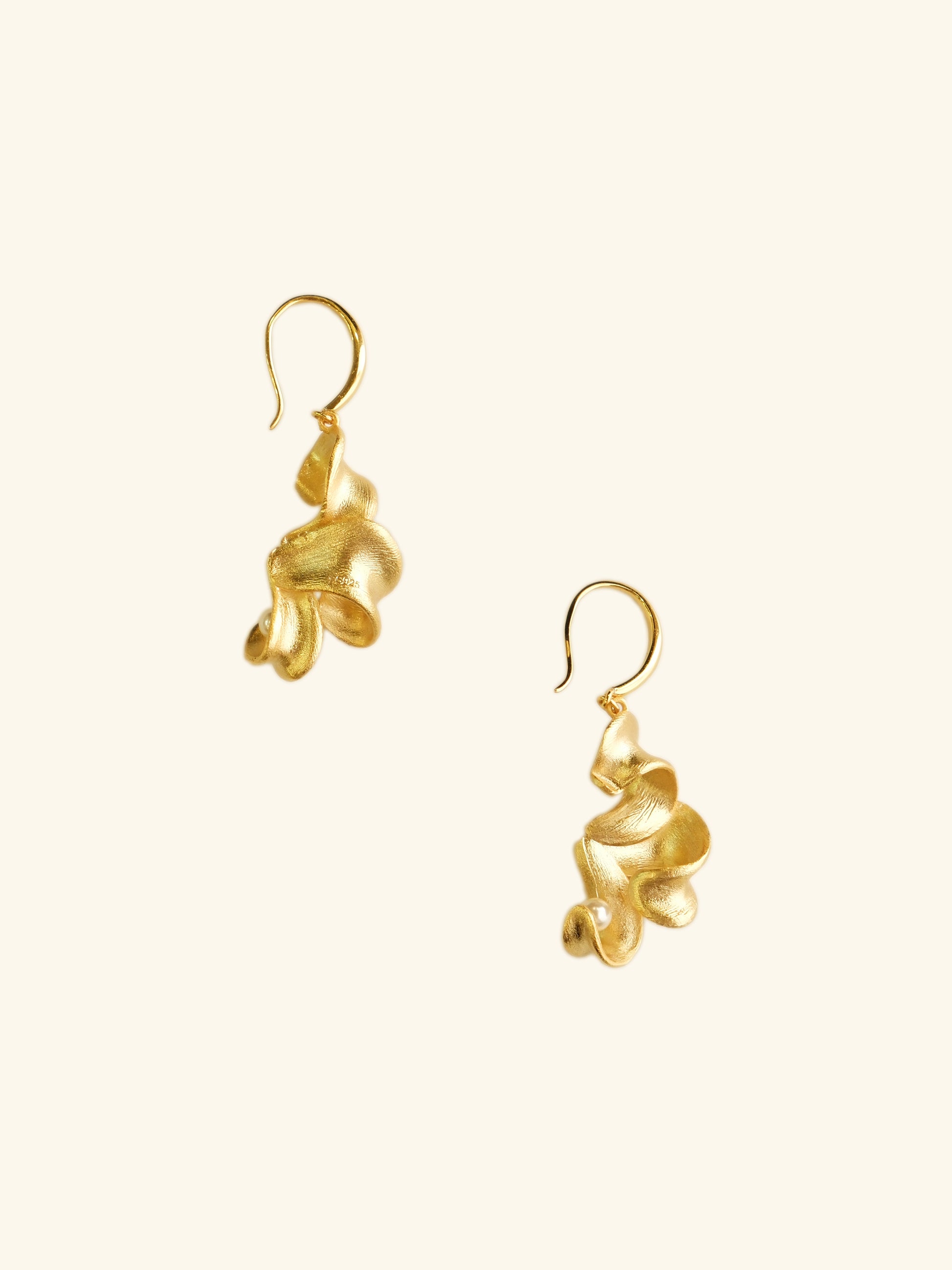 Pearl and Gold Vermeil Earrings