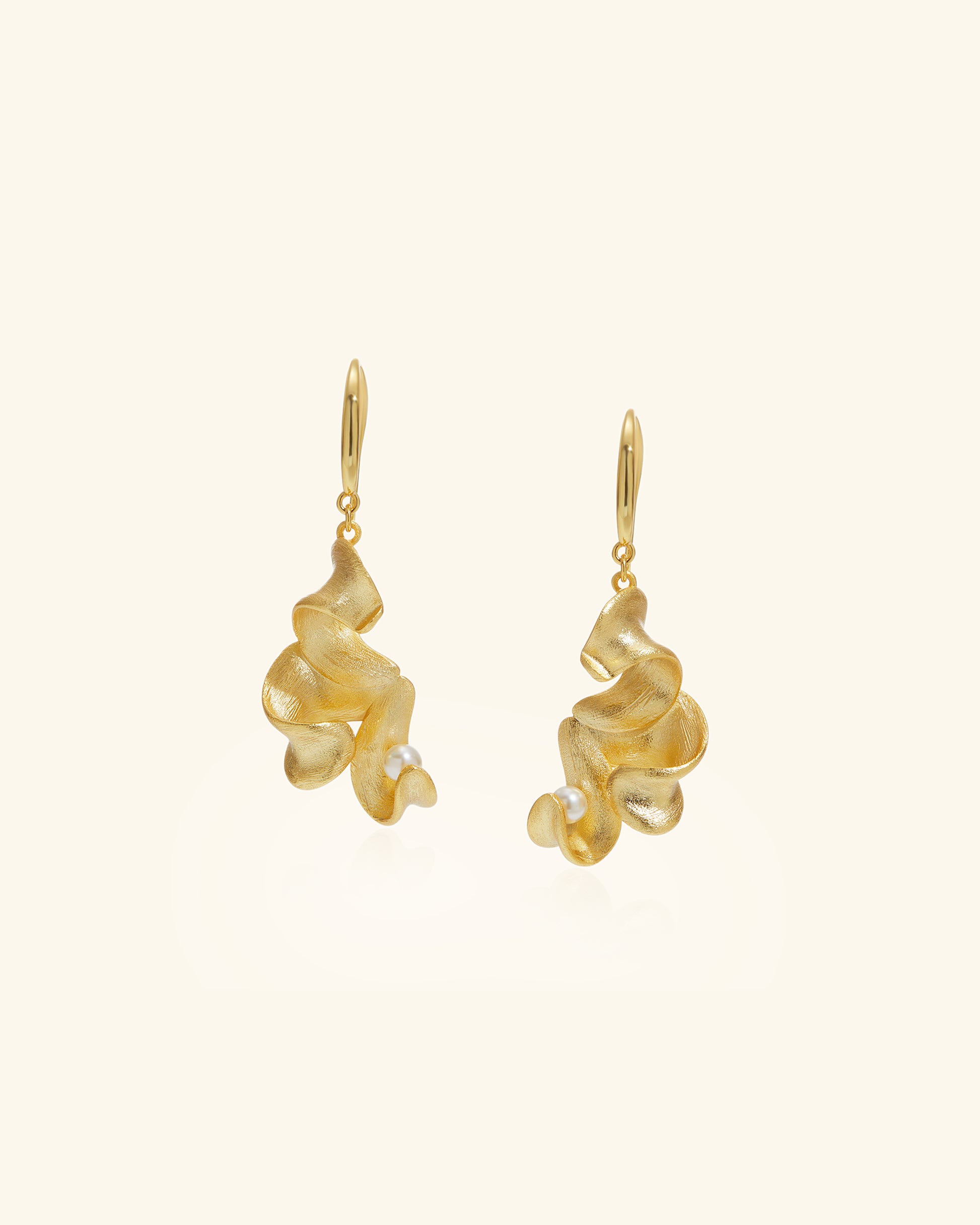 Pearl and Gold Vermeil Earrings
