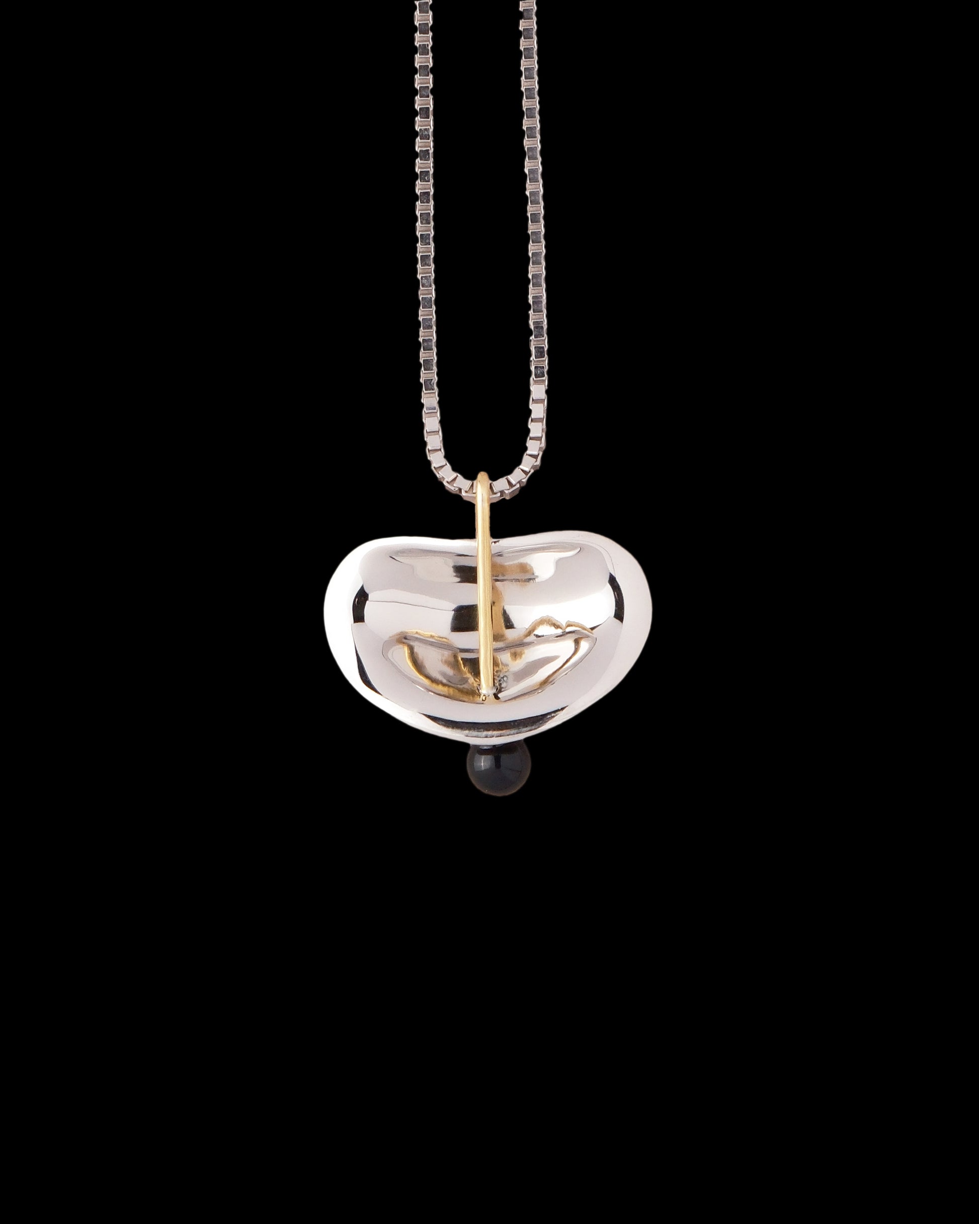 Lilium Pendant Necklace